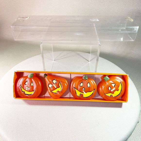 The White Barn Candle Co Halloween Treats Jack-o-Lantern Floating Candles Set - Picture 1 of 10